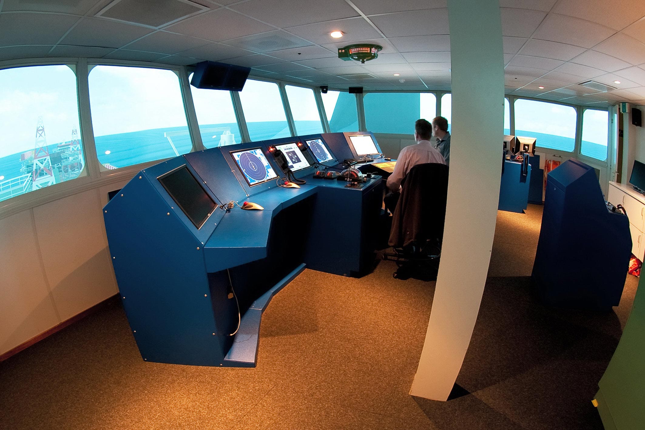 Simulator Full mission simulators, training personnel in executing offloading operations.